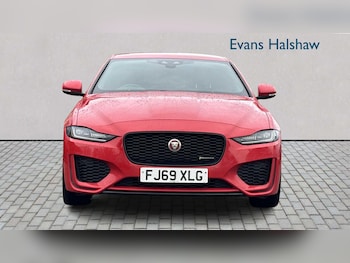 Used Jaguar XE 2019 for sale - 77333934: Photo