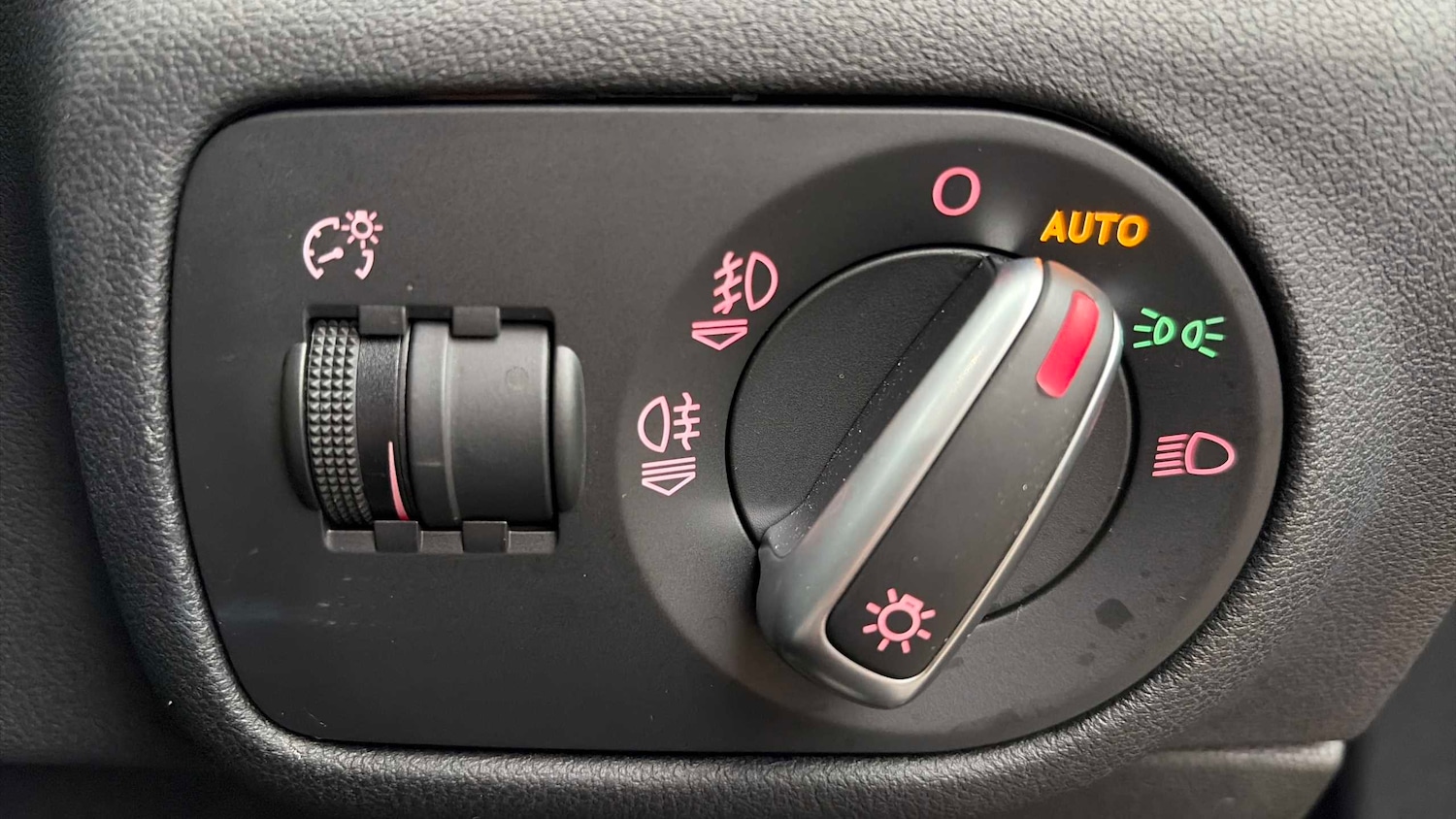 Used Audi A1 2017 for sale - 76827591: Photo 13