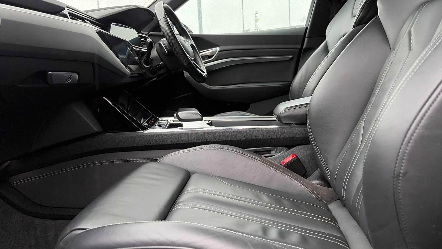 Used Audi e-tron 2021 for sale - 76746074: Photo 9