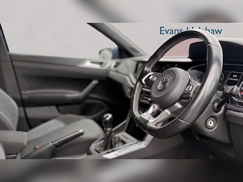 Used Volkswagen Polo 2019 for sale - 79118163: Photo