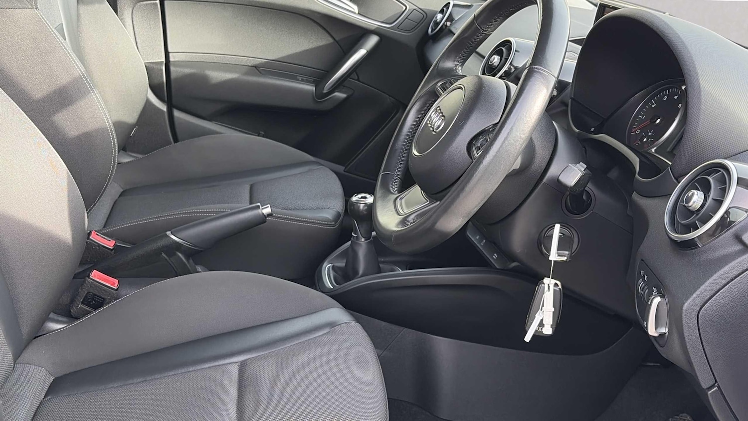 Used Audi A1 2017 for sale - 76421141: Photo 3