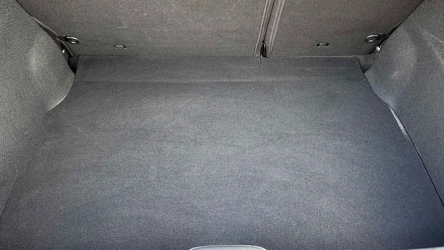 Used Peugeot 208 2018 for sale - 76955228: Photo 11