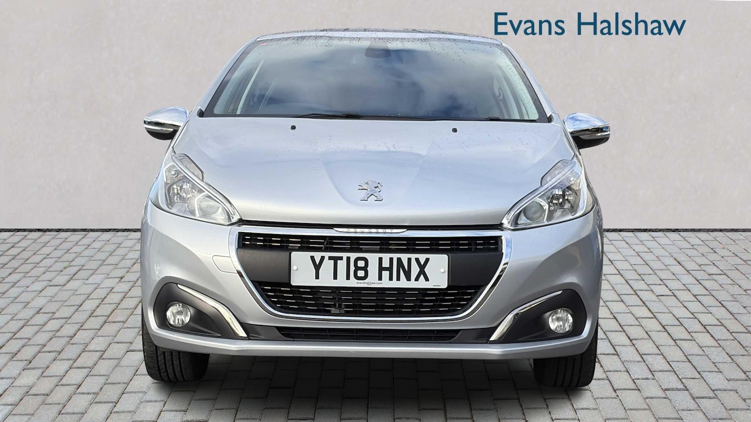 Used Peugeot 208 2018 for sale - 76955228: Photo 4