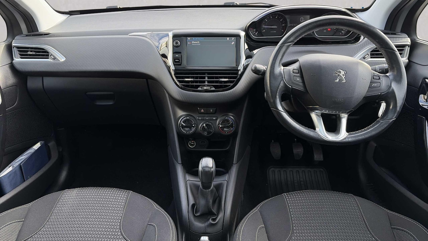 Used Peugeot 208 2018 for sale - 76955228: Photo 8