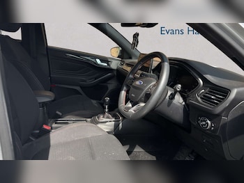 Used Ford Focus 2021 for sale - 78732373: Photo
