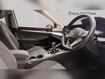 Used Volkswagen Golf 2022 for sale - 77472758: Photo