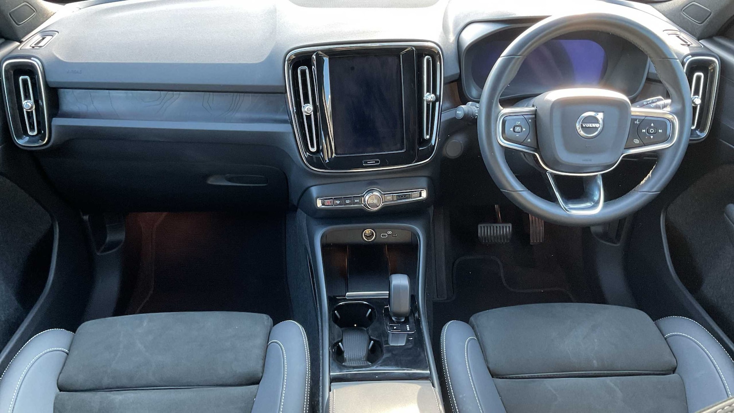 Used Volvo XC40 2022 for sale - 76401296: Photo 12