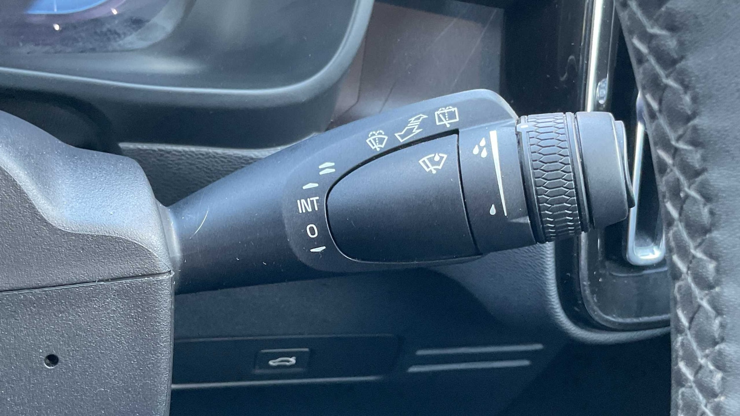 Used Volvo XC40 2022 for sale - 76401296: Photo 29