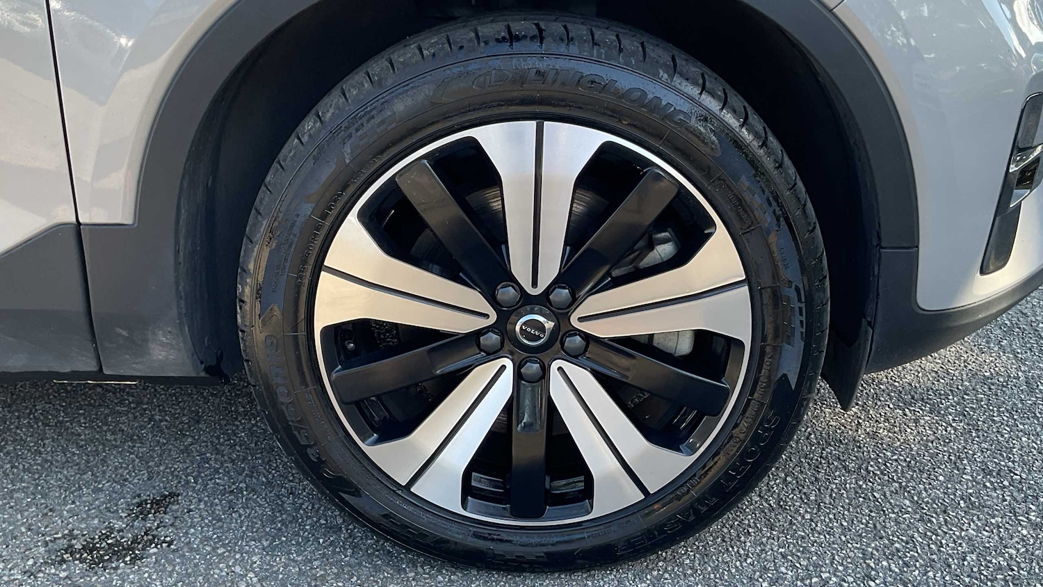 Used Volvo XC40 2022 for sale - 76401296: Photo 6