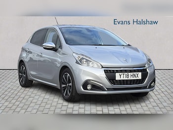 Used Peugeot 208 2018 for sale - 76576044: Photo