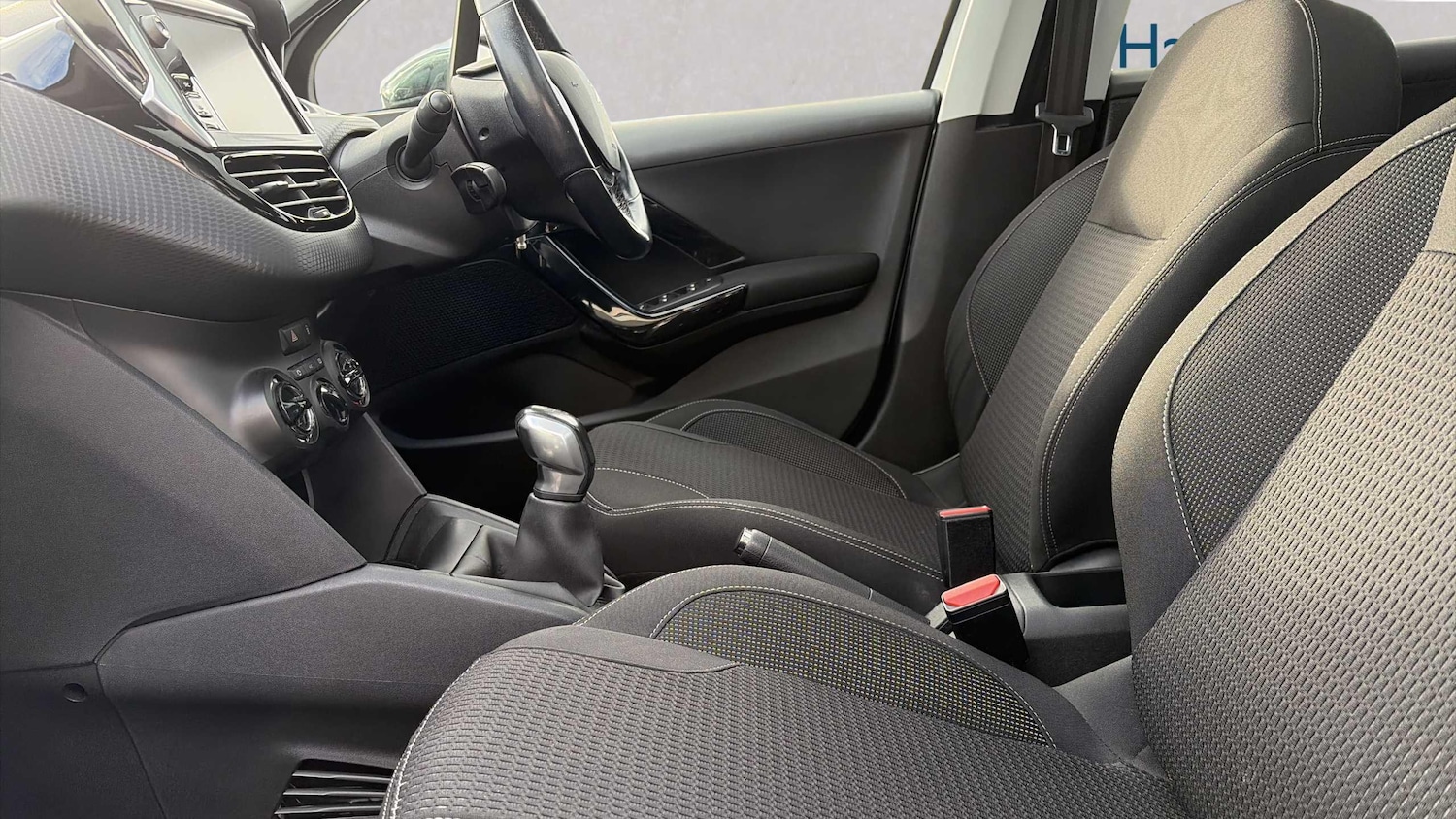 Used Peugeot 208 2018 for sale - 76576044: Photo 9