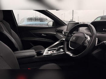 Used Peugeot 5008 2020 for sale - 77628204: Photo