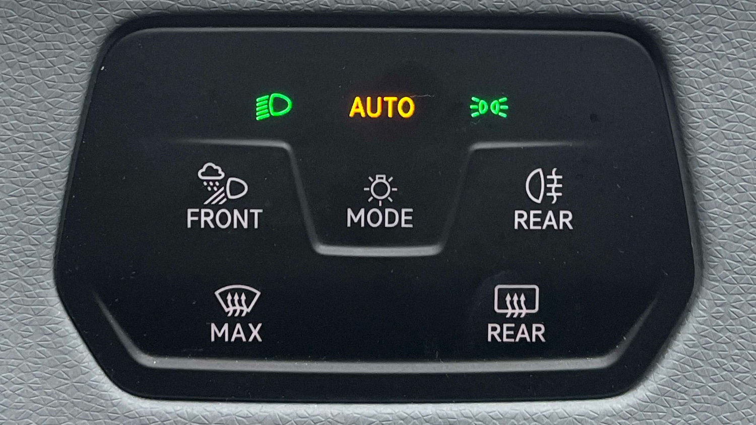 Used Volkswagen ID.3 2023 for sale - 76929042: Photo 17