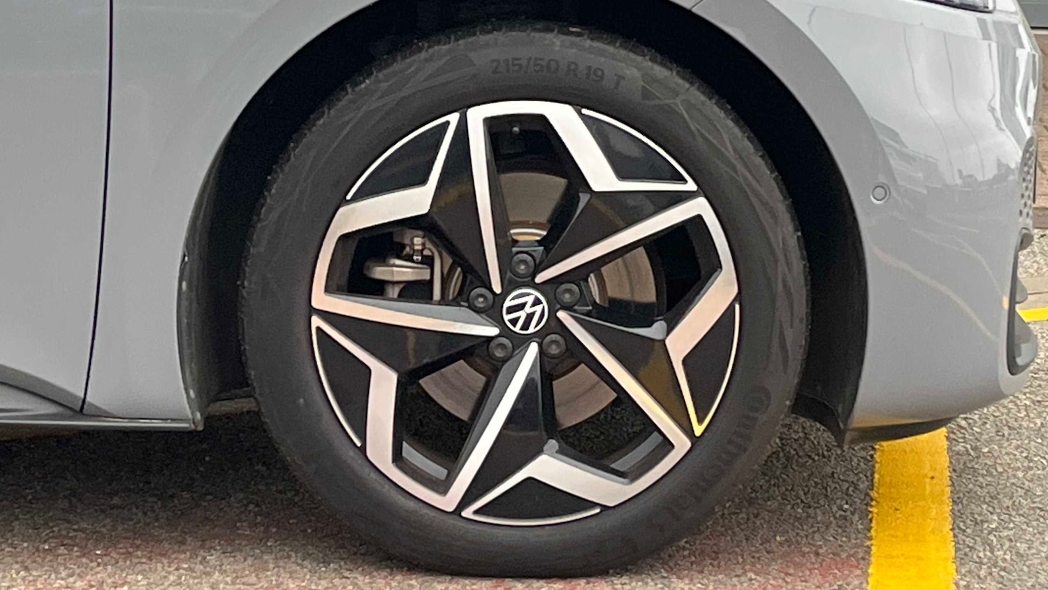 Used Volkswagen ID.3 2023 for sale - 76929042: Photo 7