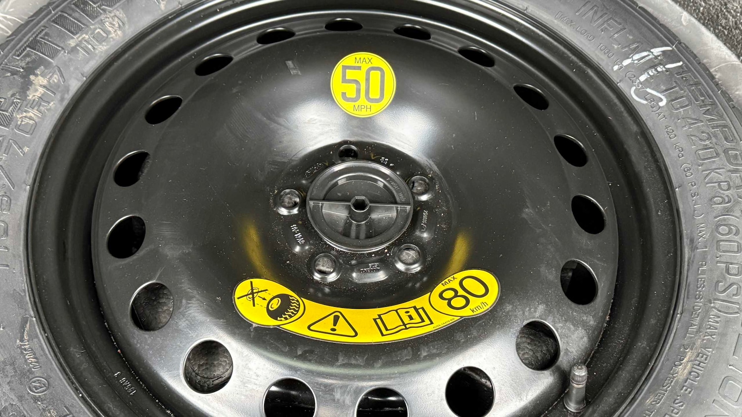 Used Ford Kuga 2016 for sale - 77429100: Photo 12