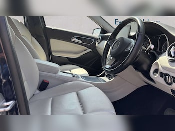 Used Mercedes-Benz A-Class 2016 for sale - 79239359: Photo