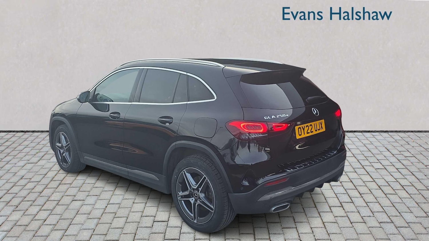 Used Mercedes-Benz GLA 2022 for sale - 77810812: Photo 2