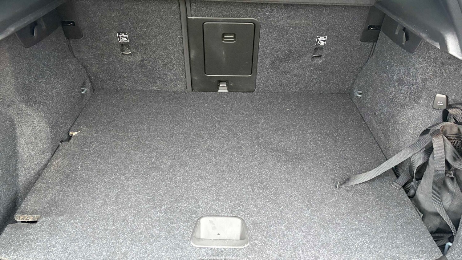 Used Volvo XC40 2021 for sale - 77308330: Photo 11