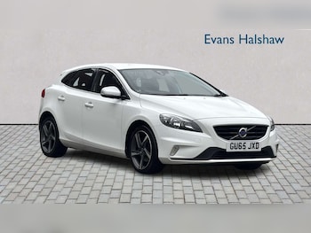Used Volvo V40 2015 for sale - 78104944: Photo