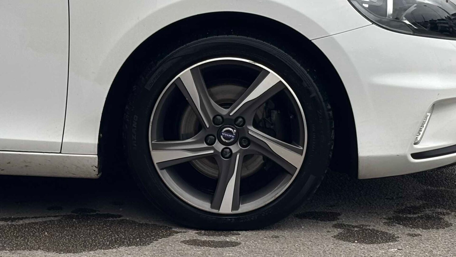 Used Volvo V40 2015 for sale - 78104944: Photo 7