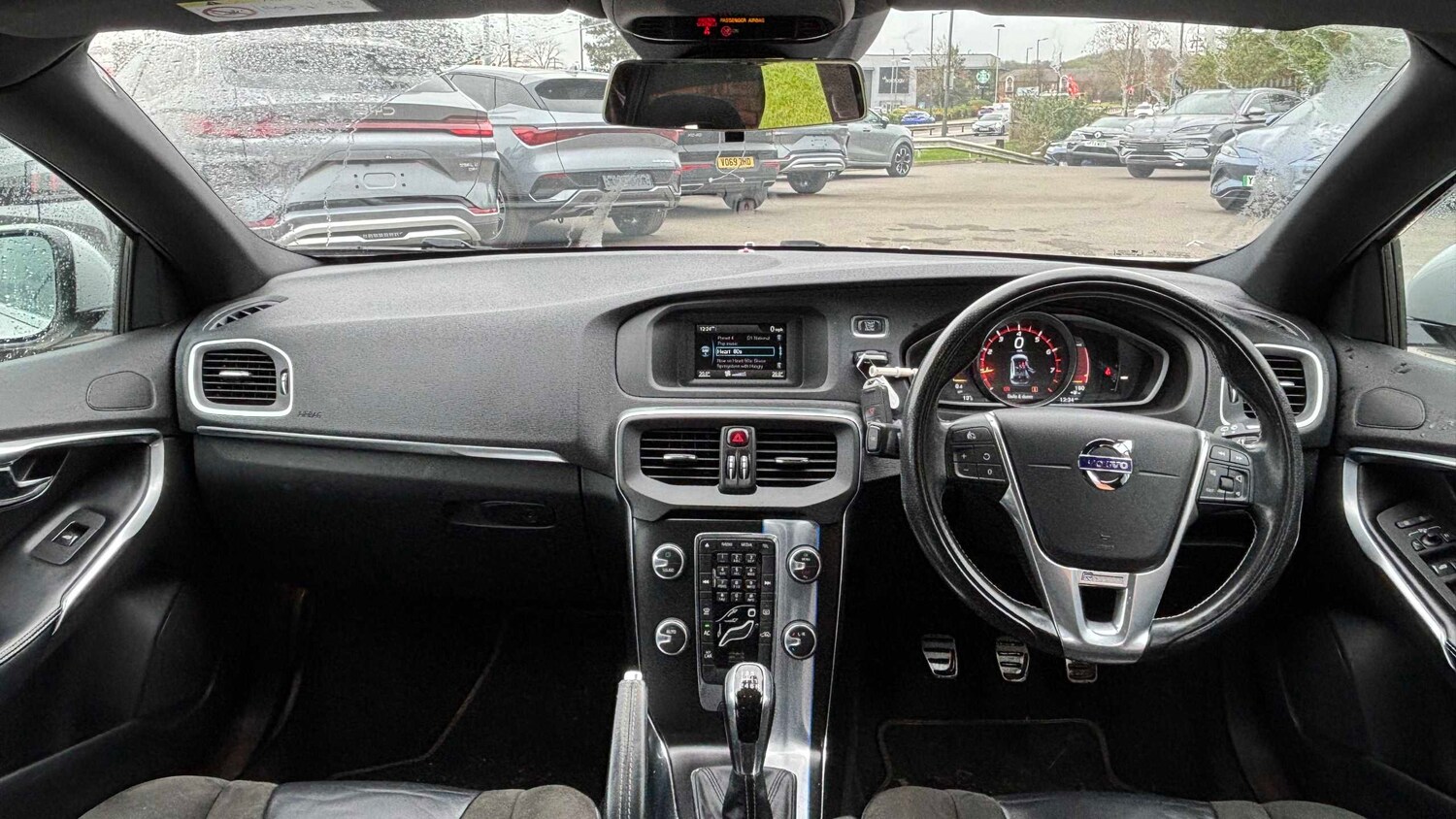 Used Volvo V40 2015 for sale - 78104944: Photo 8