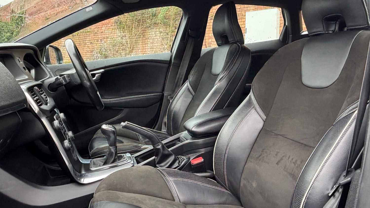 Used Volvo V40 2015 for sale - 78104944: Photo 9