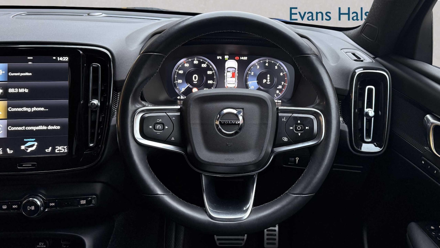 Used Volvo XC40 2021 for sale - 77103100: Photo 12