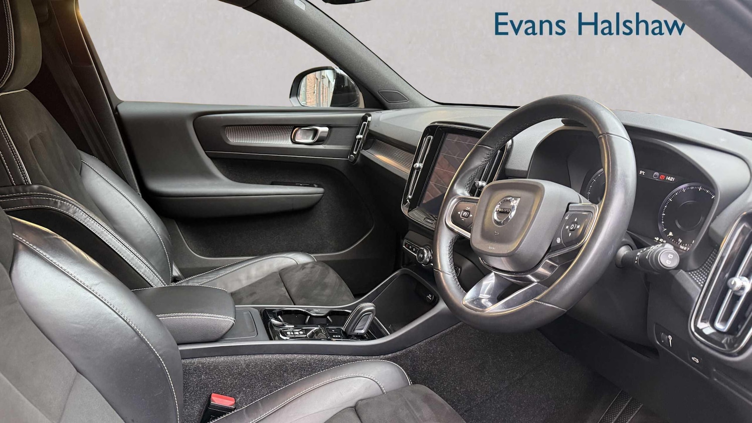 Used Volvo XC40 2021 for sale - 77103100: Photo 3