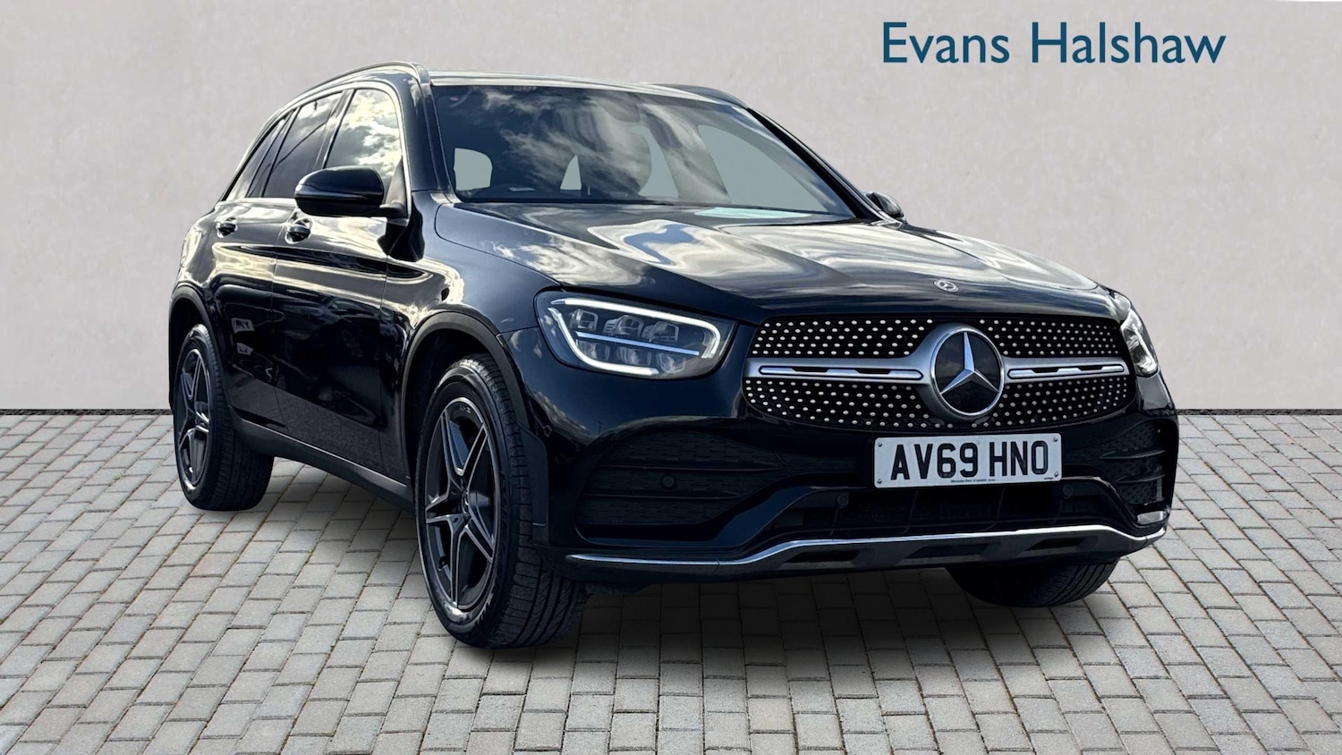 Used Mercedes-Benz GLC 2019 for sale - 76401434: Photo 1