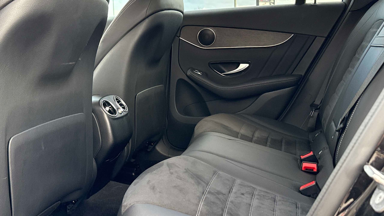 Used Mercedes-Benz GLC 2019 for sale - 76401434: Photo 10