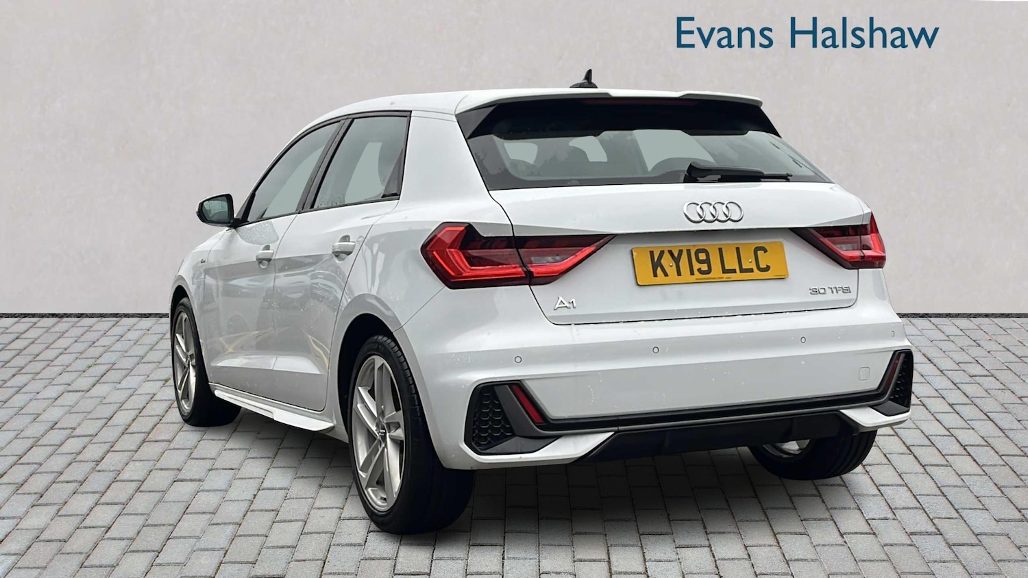 Used Audi A1 2019 for sale - 77206413: Photo 2