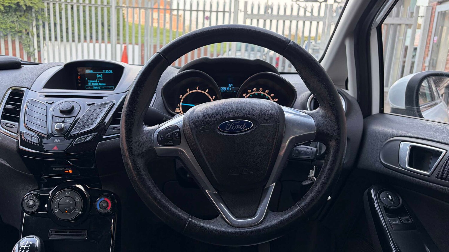 Used Ford Fiesta 2013 for sale - 77961051: Photo 12