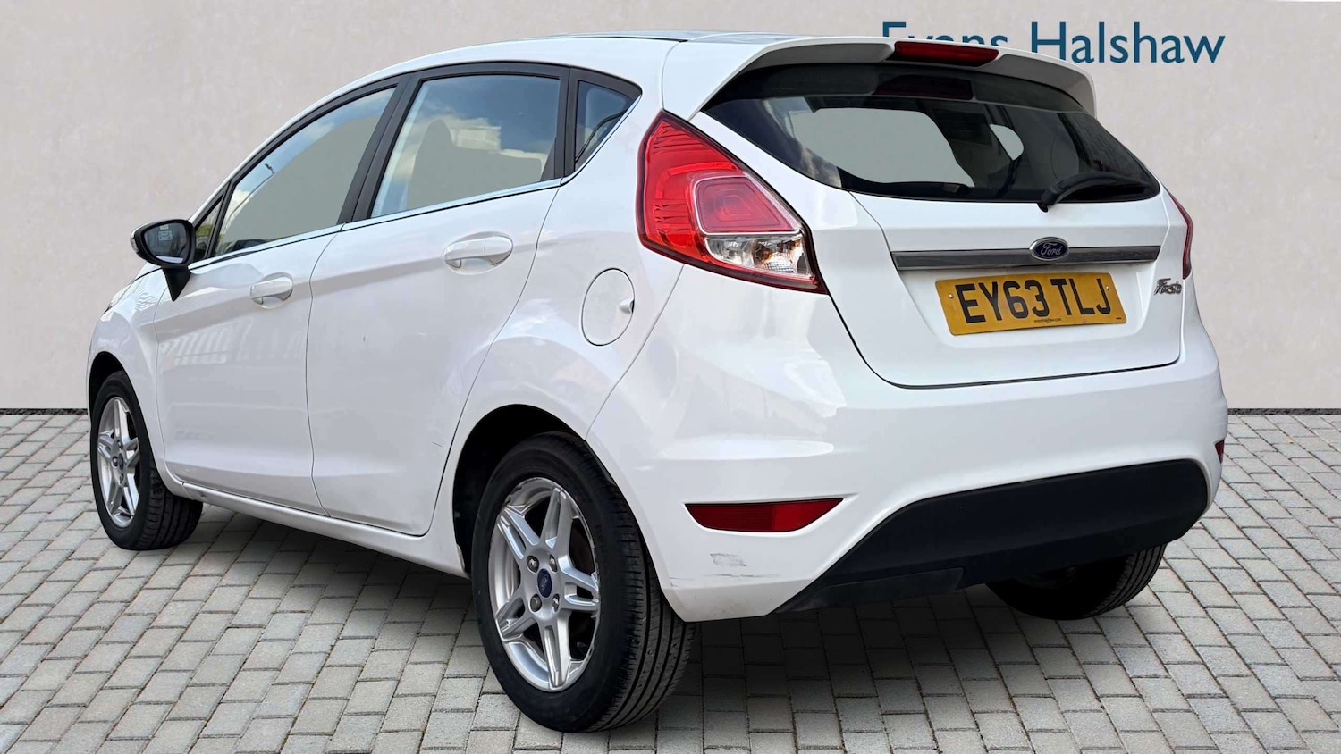 Used Ford Fiesta 2013 for sale - 77961051: Photo 2