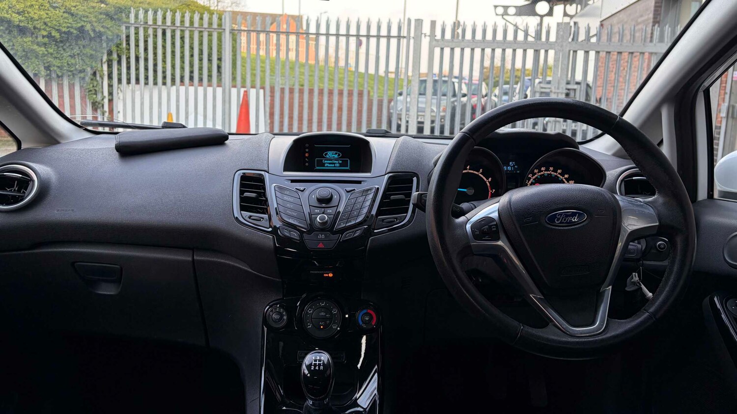 Used Ford Fiesta 2013 for sale - 77961051: Photo 8