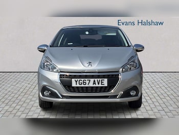 Used Peugeot 208 2017 for sale - 79183530: Photo