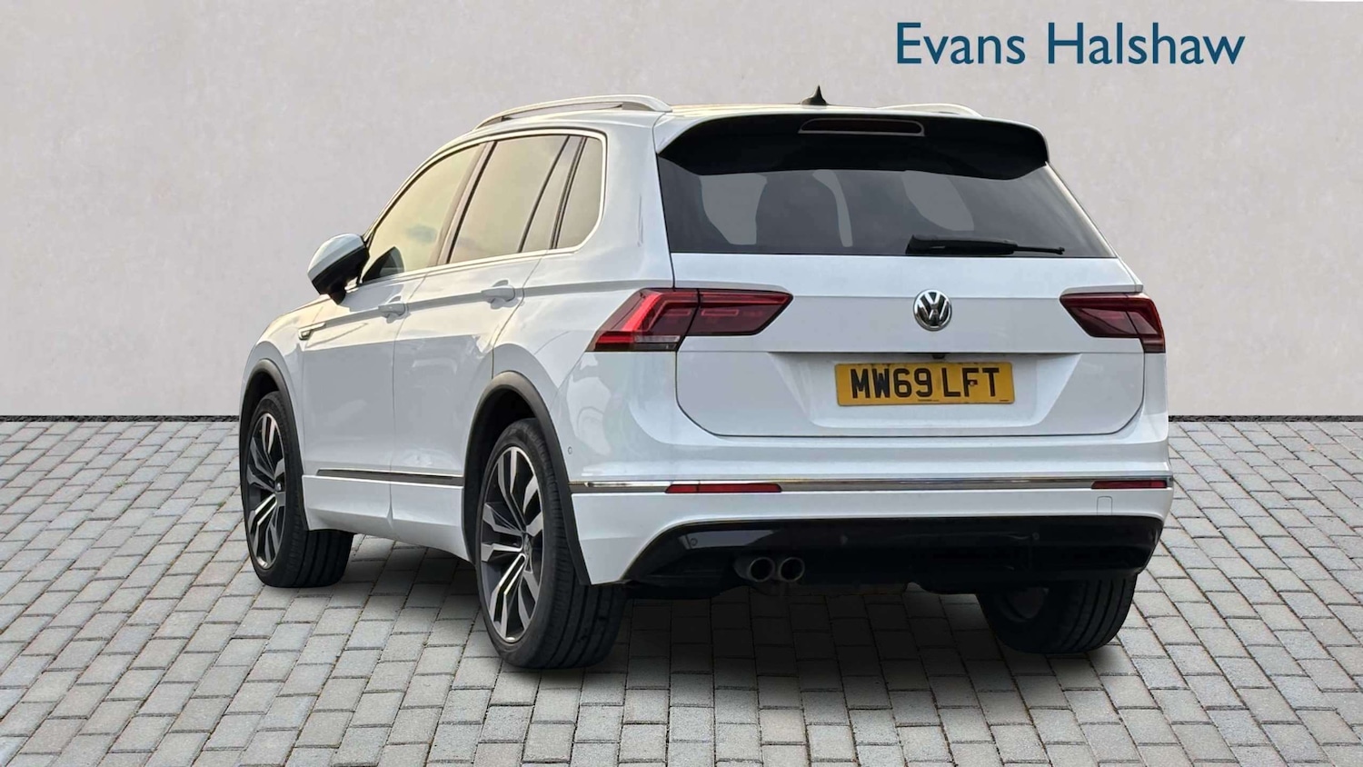Used Volkswagen Tiguan 2019 for sale - 77786988: Photo 2
