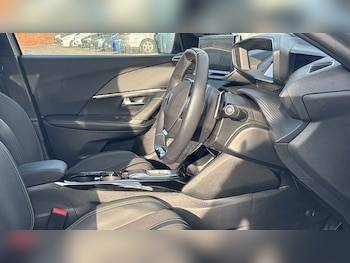 Used Peugeot 2008 2023 for sale - 76501774: Photo