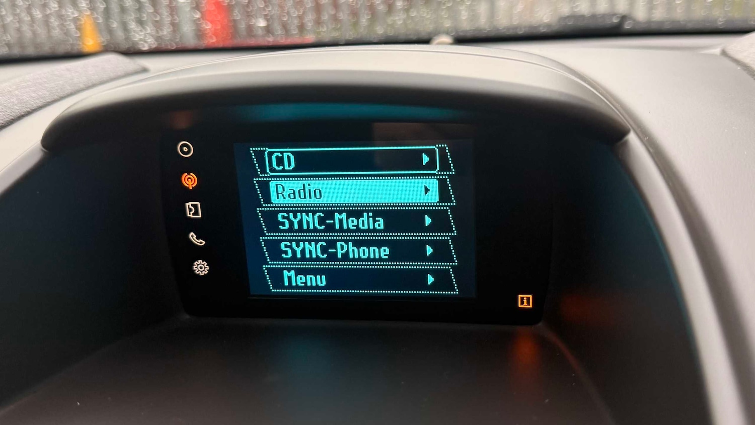 Used Ford Fiesta 2015 for sale - 76624582: Photo 15