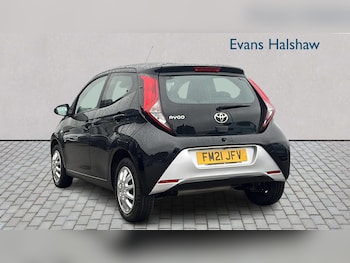 Used Toyota AYGO 2021 for sale - 77334103: Photo