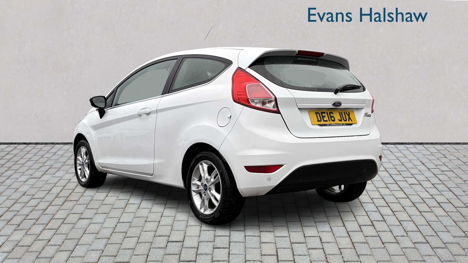 Used Ford Fiesta 2016 for sale - 77308440: Photo 2