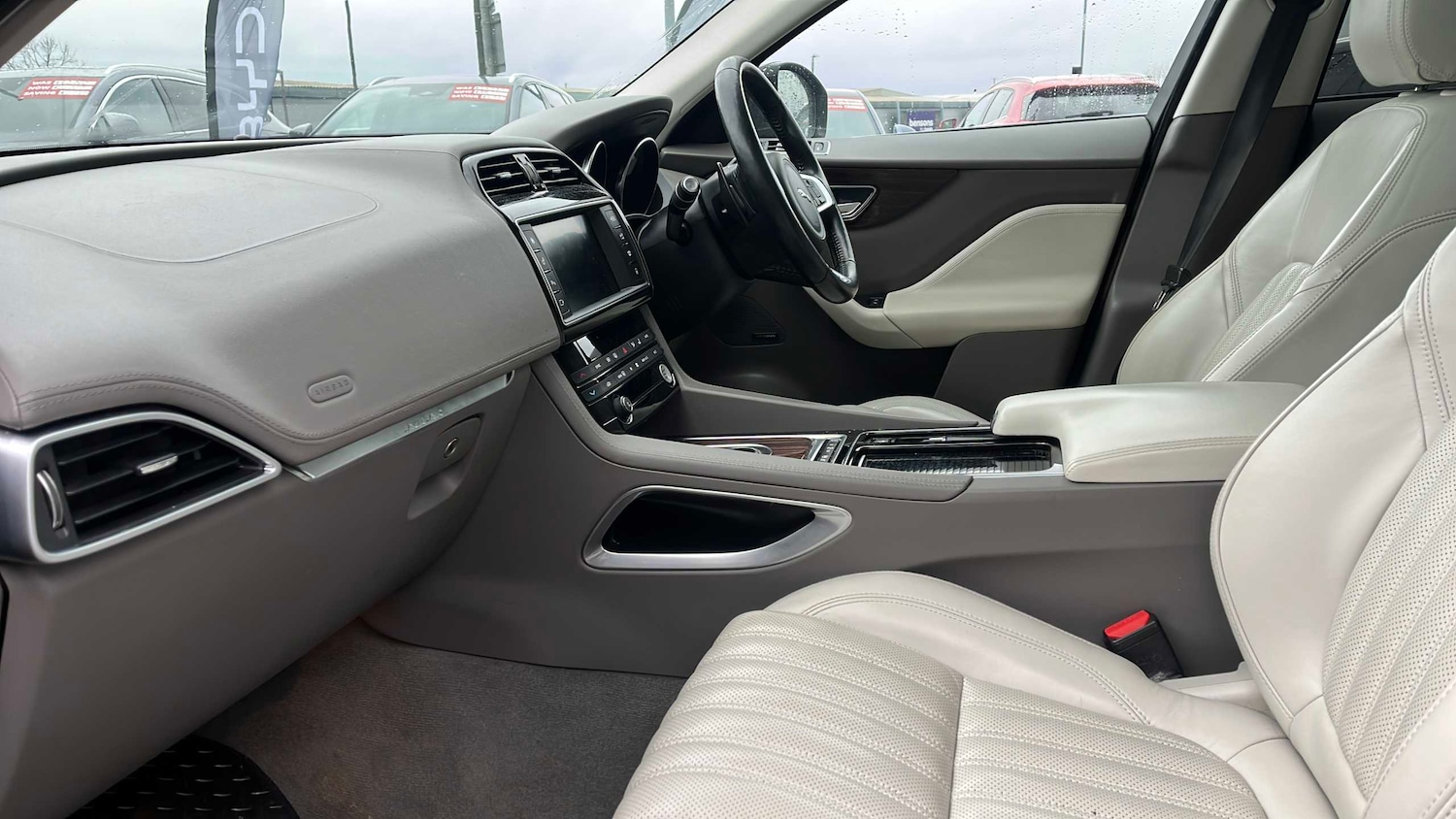 Used Jaguar F-Pace 2018 for sale - 77628067: Photo 9