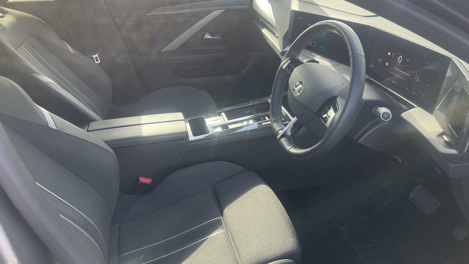 Used Vauxhall Astra 2025 for sale - 76401287: Photo 12