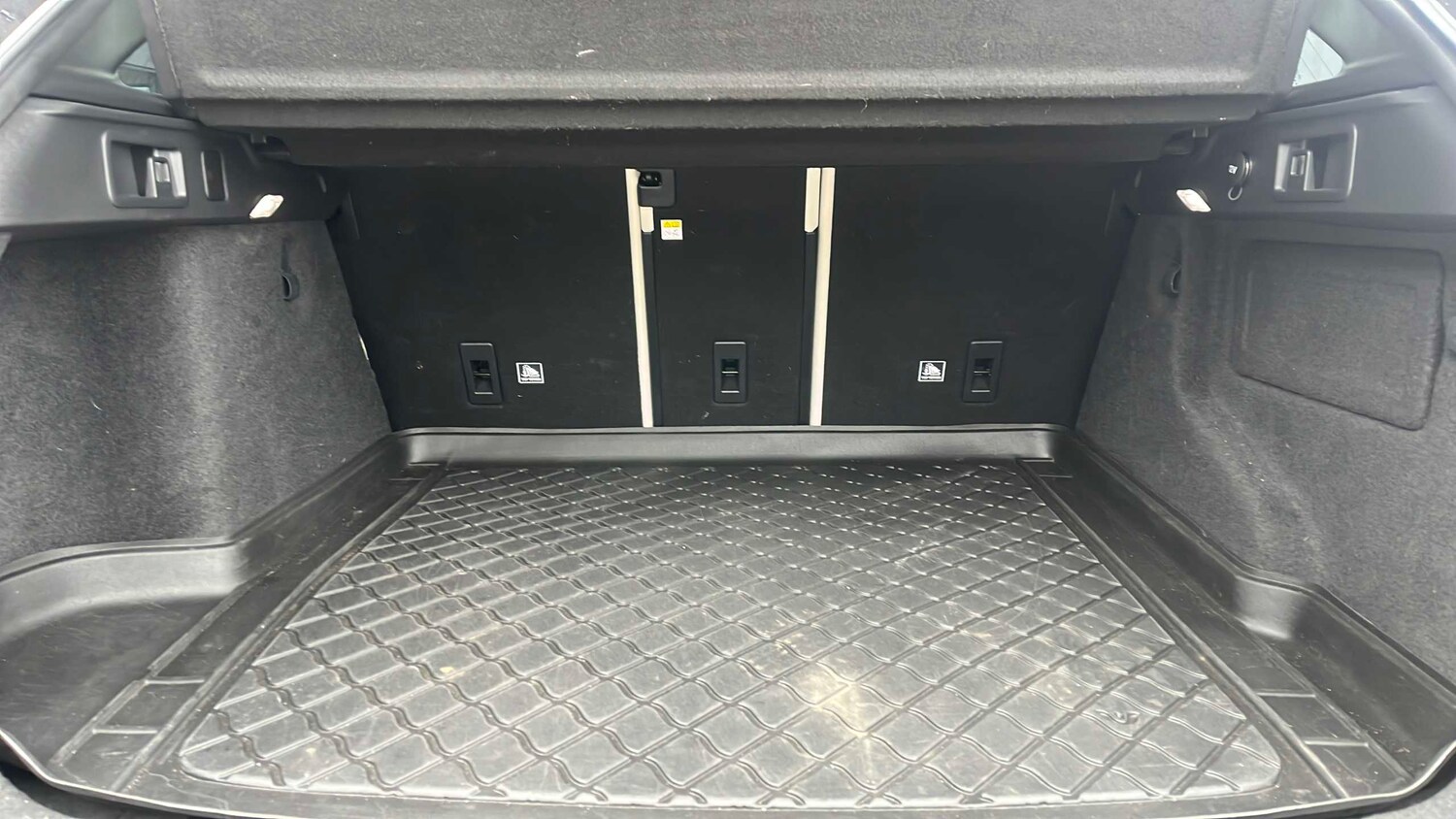 Used Jaguar F-Pace 2018 for sale - 77308394: Photo 11