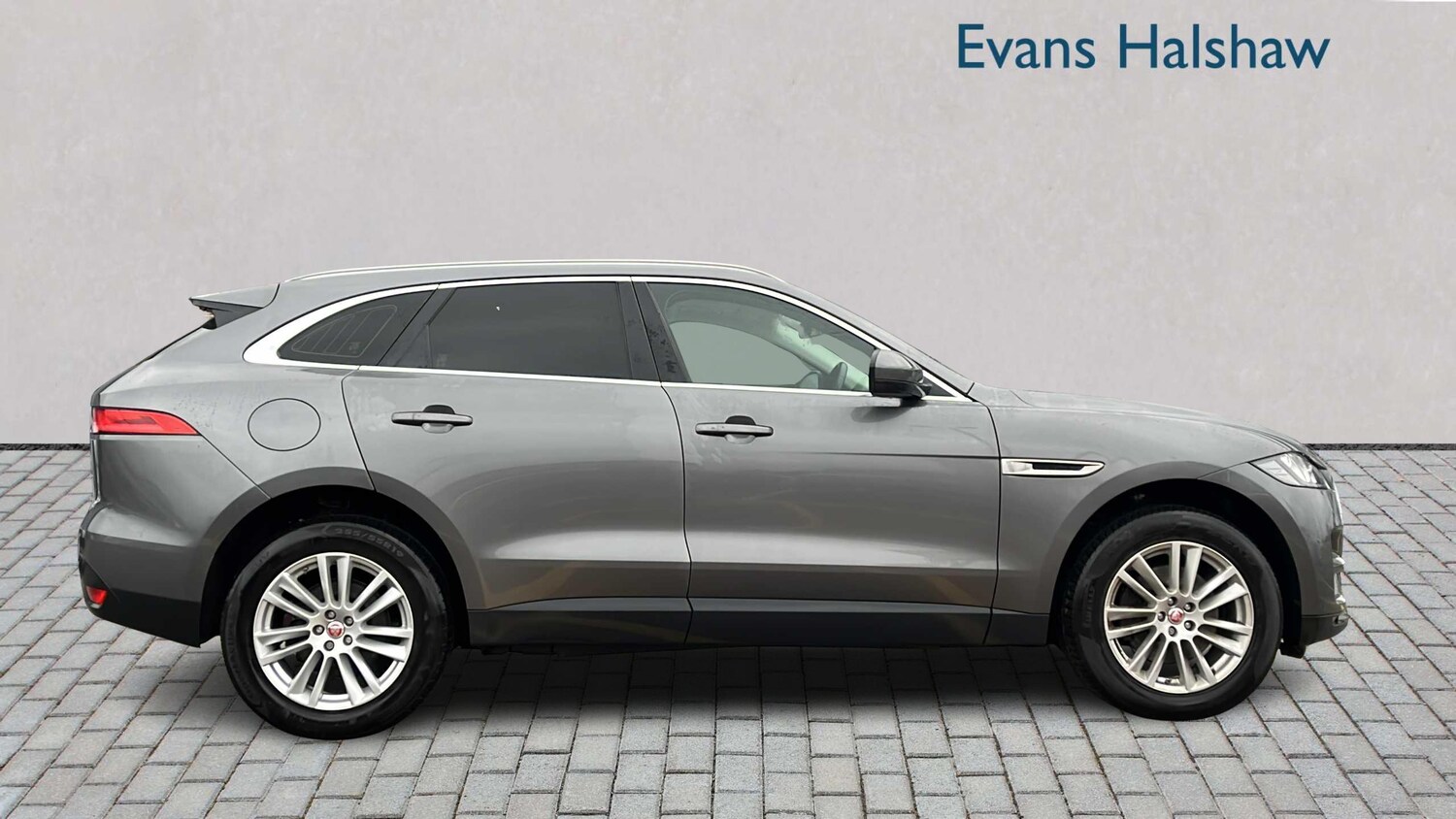 Used Jaguar F-Pace 2018 for sale - 77308394: Photo 6