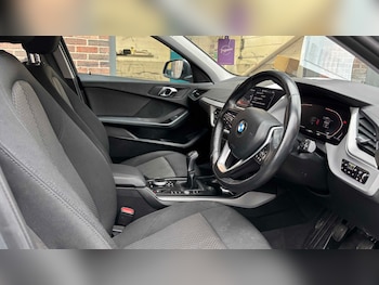 Used BMW 1 Series 2023 for sale - 77401712: Photo