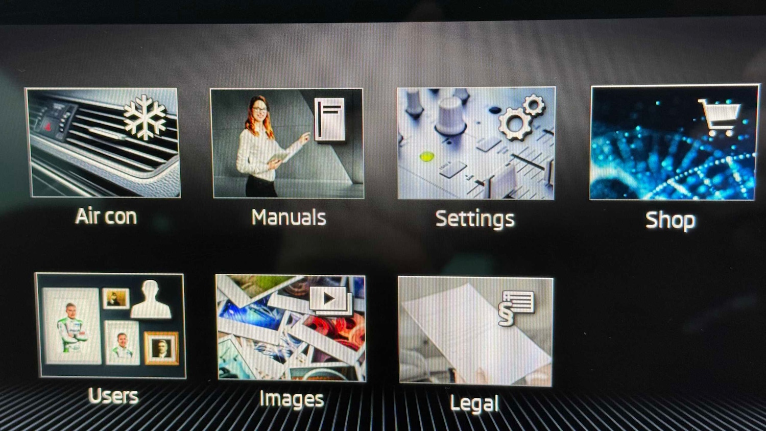 Used Skoda Karoq 2022 for sale - 76978772: Photo 16