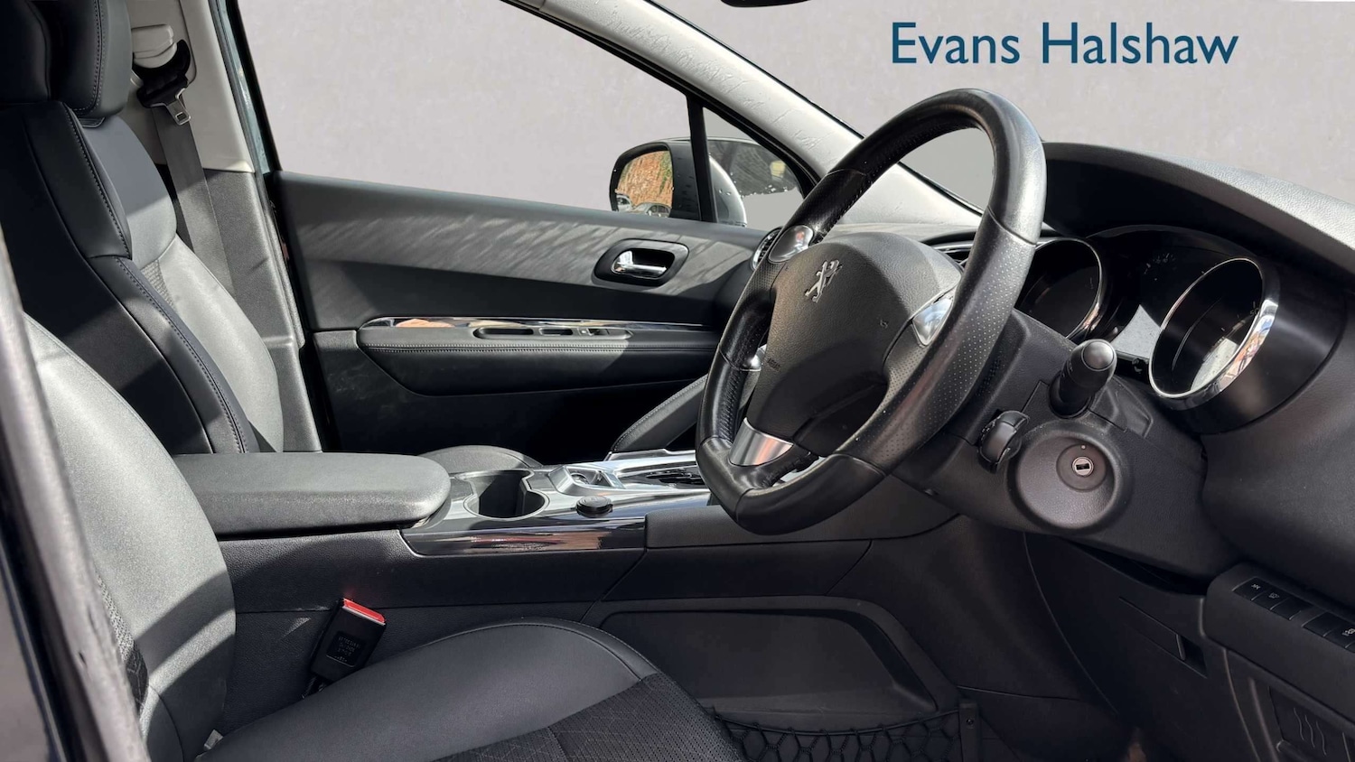 Used Peugeot 3008 2015 for sale - 78060140: Photo 3