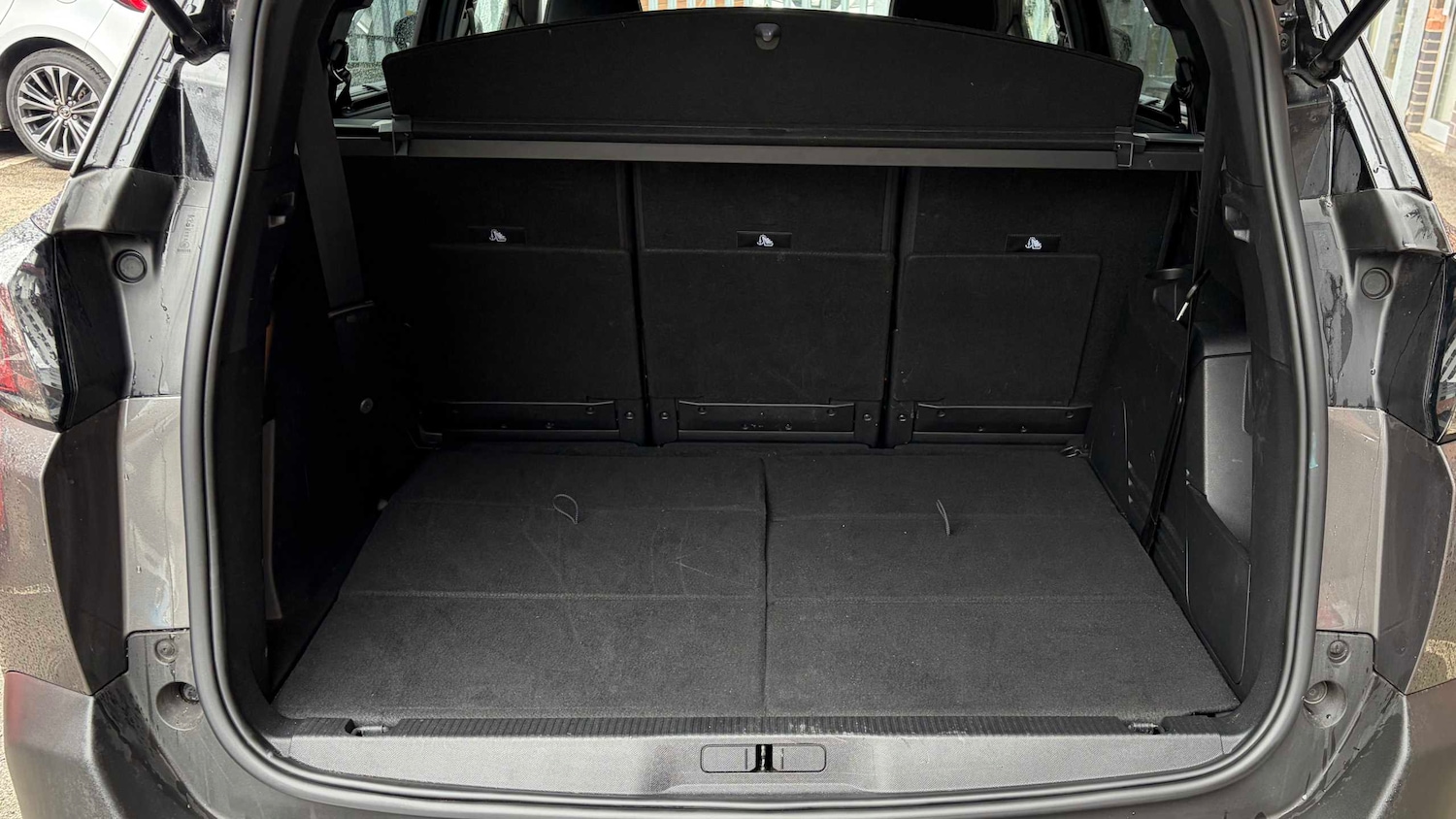 Used Peugeot 5008 2023 for sale - 77615347: Photo 11