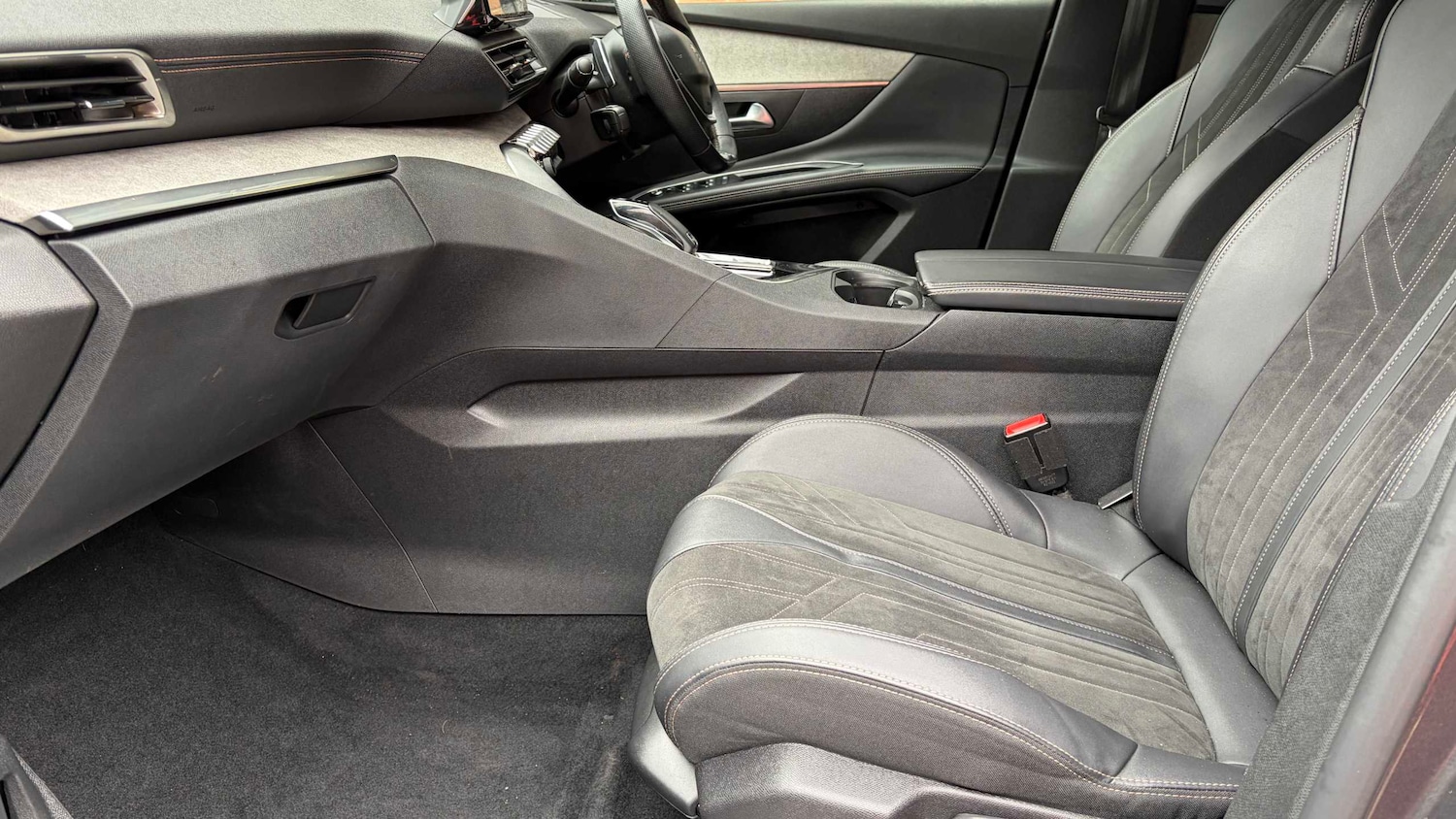 Used Peugeot 5008 2023 for sale - 77615347: Photo 9