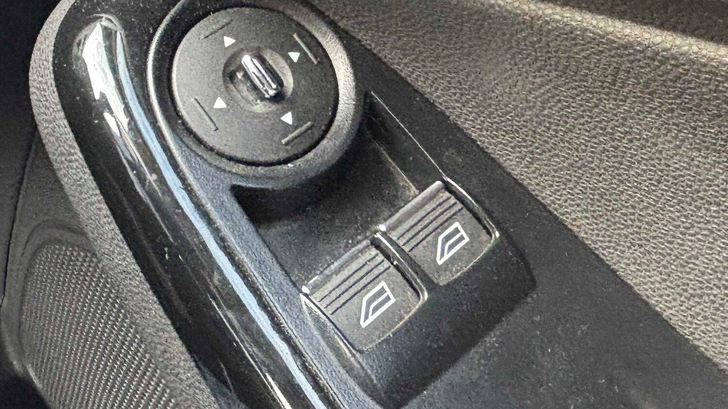 Used Ford Fiesta 2014 for sale - 78090037: Photo 15